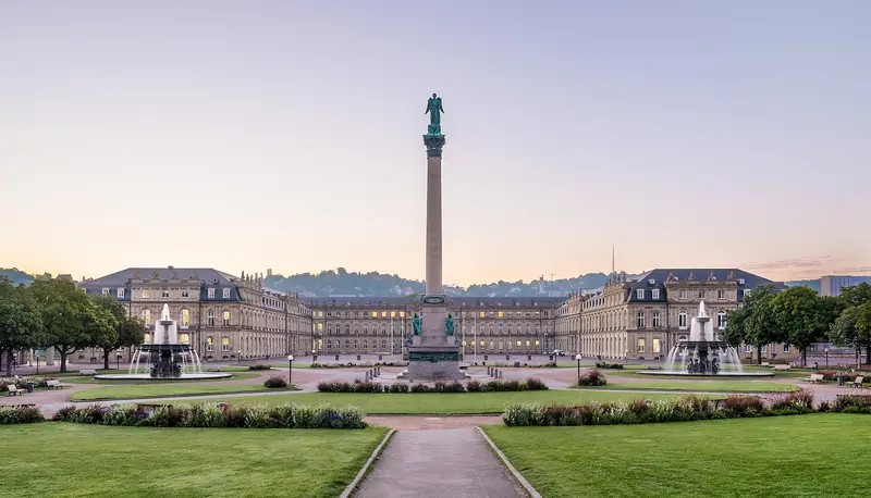 Neues Schloss vid Schlossplatz i Stuttgart
