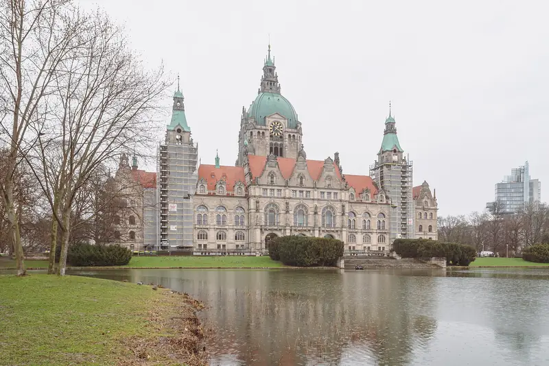 Neues Rathaus vid Maschteich i Hannover