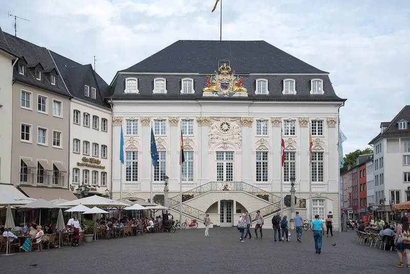 Altes Rathaus vid torget Markt i Bonn