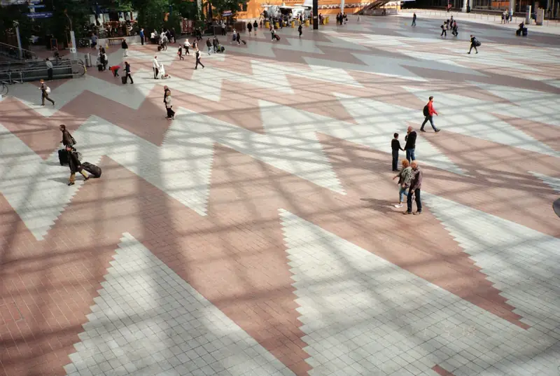 Resenärer på Münchens flygplats, arkivfoto