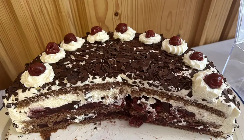 Schwarzwälder Kirschtorte vid en föreningsträff i München