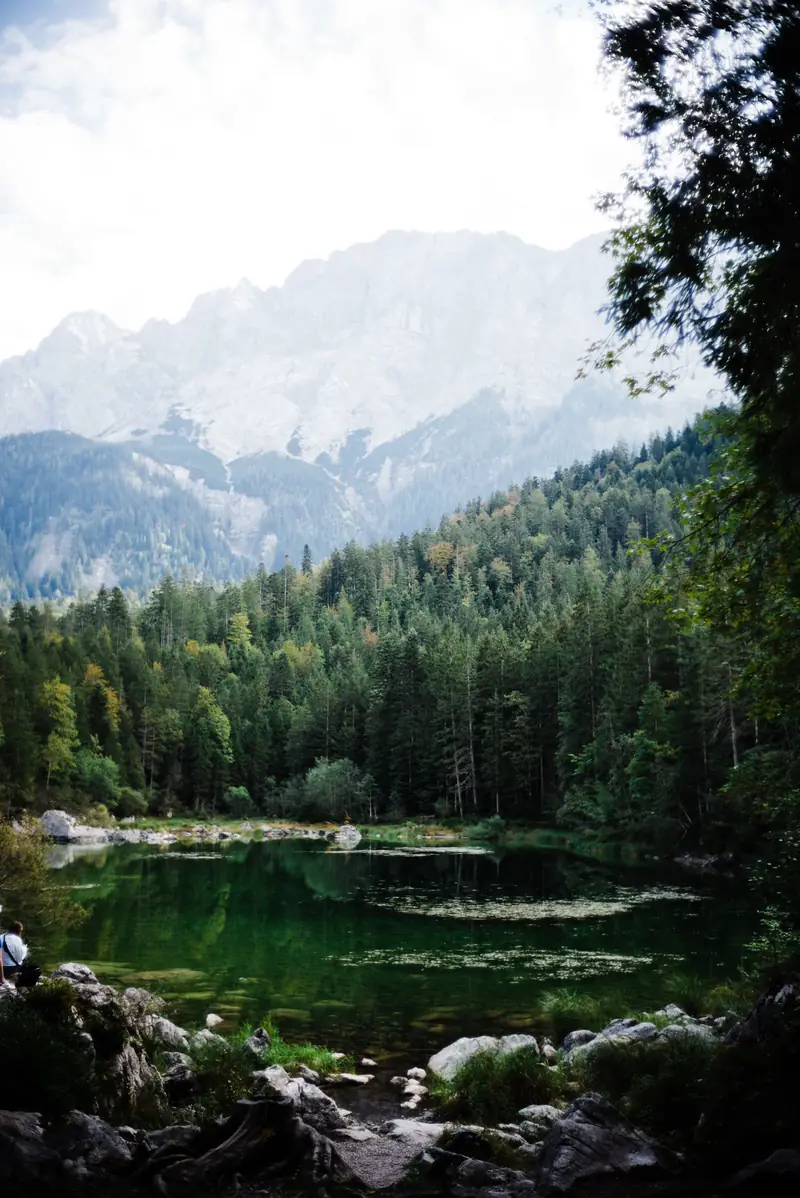 Eibsee vid Grainau i Bayern