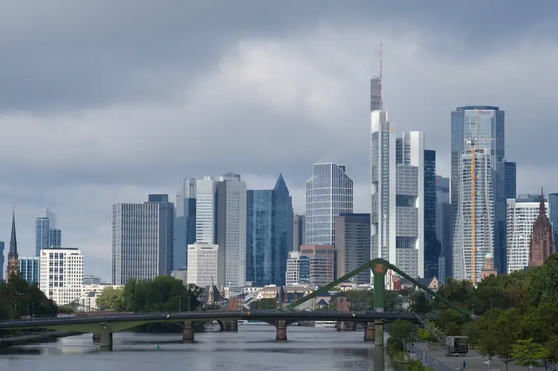 Frankfurts skyline vid Main